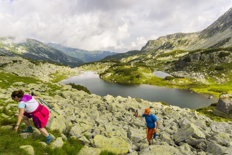 Read more about the article Top 3 best places for hiking in Romania