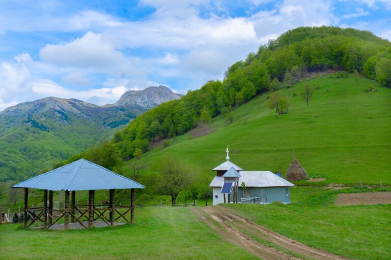 Read more about the article Travel ideas for spring in Romania